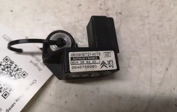 Peugeot 307 Airbag deployment crash/impact sensor 9646768980 604288200