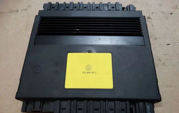 Mercedes-Benz A W177 Trunk lid opening control unit 3D0959759C