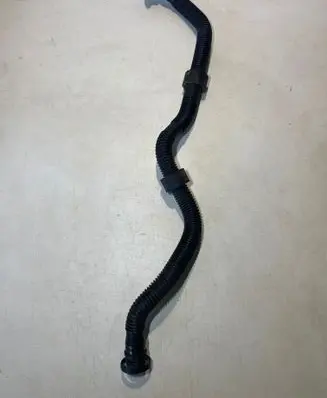Audi Q5 SQ5 Breather hose/pipe 06E133817K