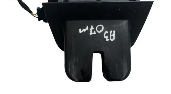 Audi A3 S3 8P Tailgate/trunk/boot lock/catch/latch 8P4827505C