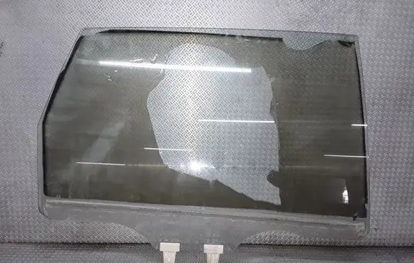 Rear door window glass