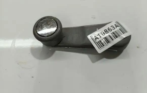 Volkswagen PASSAT B5 Front door window winding handle 