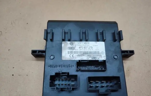 Audi Q7 4L Comfort/convenience module 4F0907279