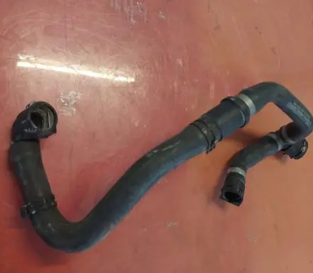 Mercedes-Benz E W213 Engine coolant pipe/hose 2018566687