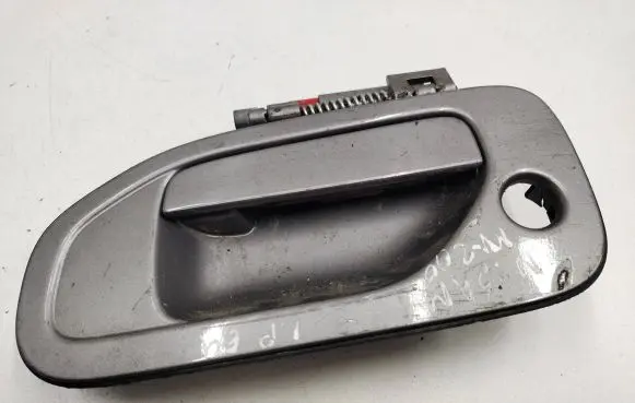 Nissan NV200 Front door exterior handle