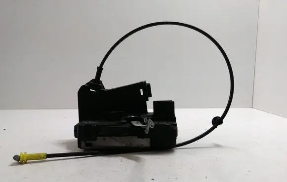 Renault Trafic II (X83) Front door lock 8200008247