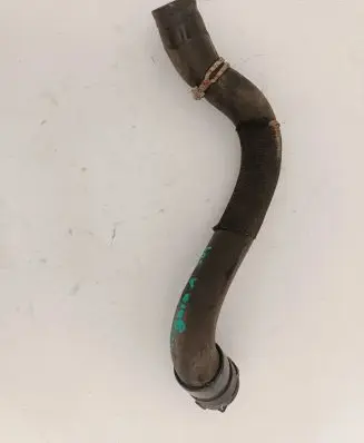 Opel Insignia A Engine coolant pipe/hose 13353318 565563897