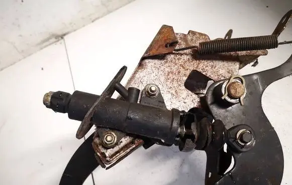 Ford Cougar Clutch master cylinder