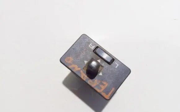 Nissan Terrano Wing mirror switch
