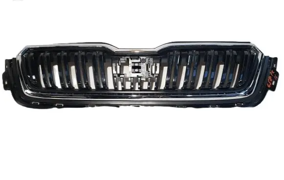 Skoda Kamiq Front bumper upper radiator grill