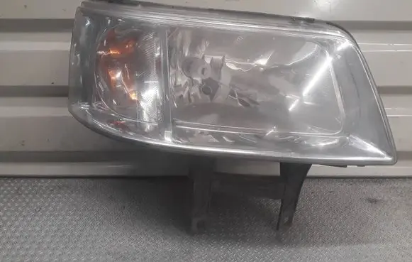 Volkswagen Transporter - Caravelle T5 Headlight/headlamp 7H1941016N