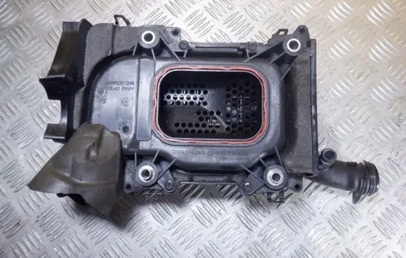 Volkswagen PASSAT CC Intake resonator 03C103502K