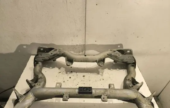 Mercedes-Benz E W212 Front subframe A0029980650