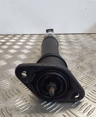 Hyundai i40 Rear shock absorber/damper 553113Z110 1X02