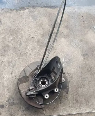 BMW X5 E53 Front wheel hub spindle knuckle