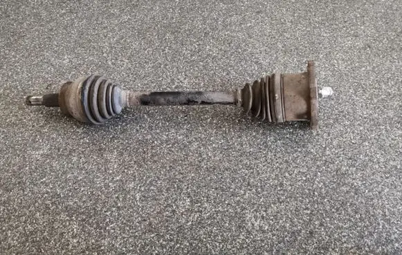 Nissan Pathfinder R51 Rear driveshaft