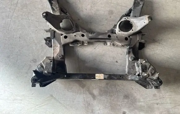 BMW 3 G20 G21 Front subframe 6877319