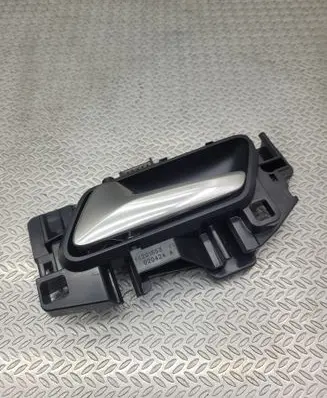Opel Astra L Front door interior handle 9820155380