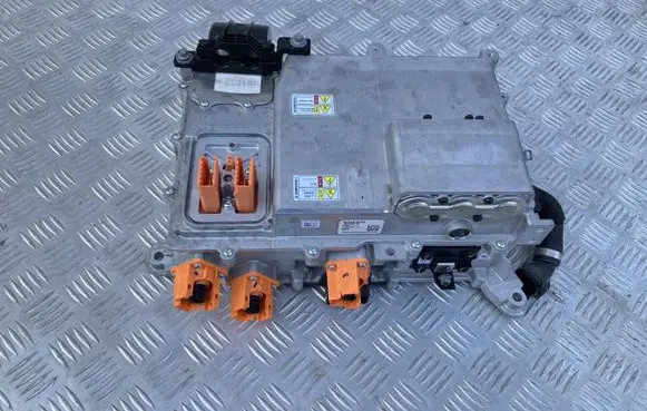 Volvo C40 Voltage converter inverter 32335618