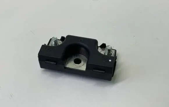 Audi A6 S6 C6 4F Aerial antenna filter 4F0035570