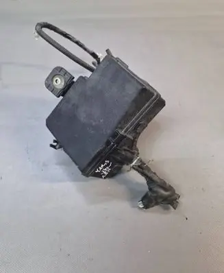 Toyota Yaris Fuse box set 8266252800