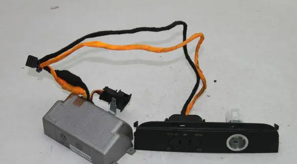 Volkswagen Touareg II Voltage converter inverter 7P6907155D