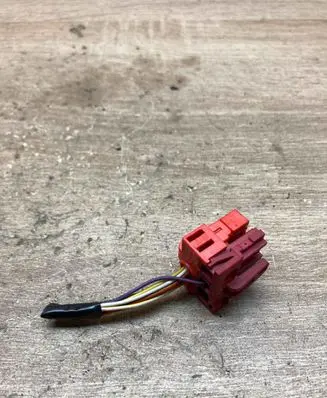 Volkswagen PASSAT B5 Plug wire 1J0937714