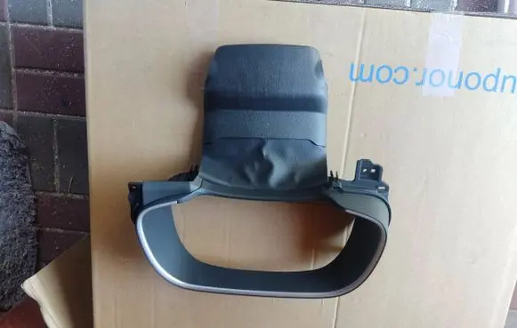 Hyundai Tucson TL Dashboard trim 84830