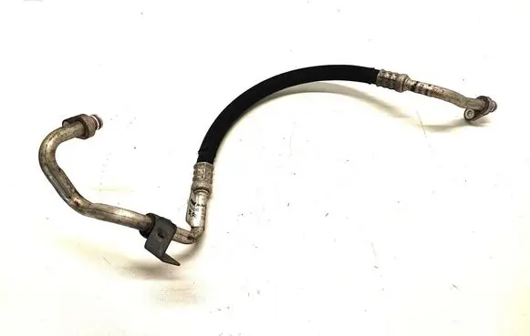 Opel Vivaro Air conditioning (A/C) pipe/hose 9806549380