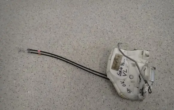 Suzuki SX4 Rear door lock 