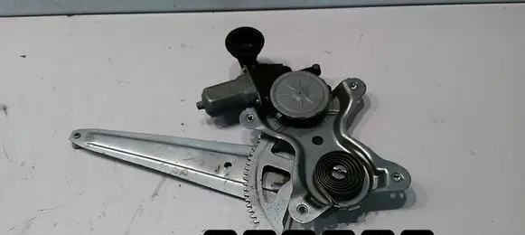 Lexus GS 300 350 430 450H Front door window regulator with motor 8572058010