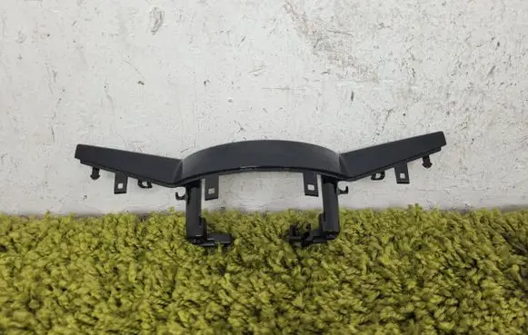 Nissan Rogue Steering wheel trim wc48-4730-100