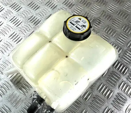 Volvo C30 Coolant expansion tank/reservoir