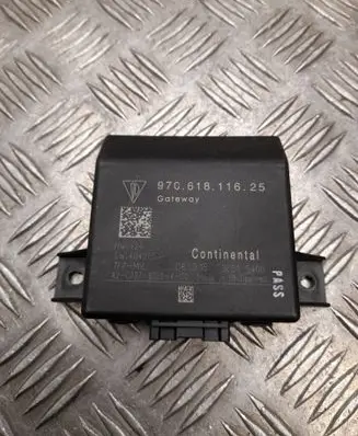 Porsche Panamera (970) Gateway control module 97061811625