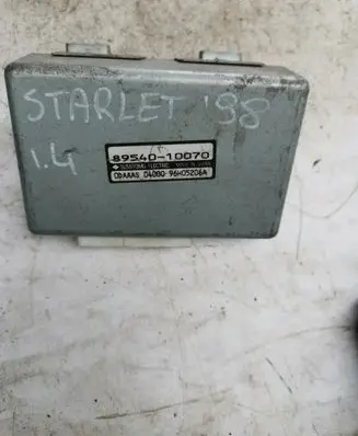 Toyota Starlet (P90) V Engine control unit/module 8954010070