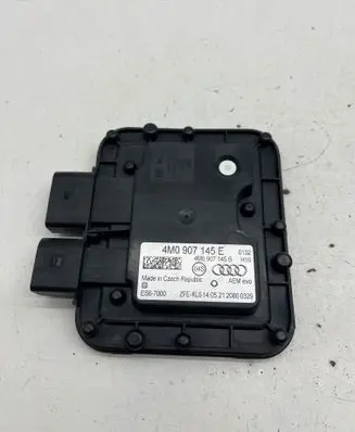 Audi Q7 4M Suspension control unit/module 4M0907145E ES67000 4M0907145B
