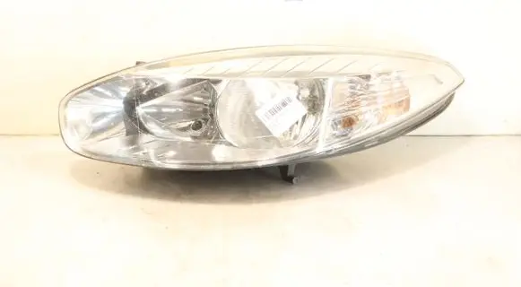 Renault Fluence Headlight/headlamp