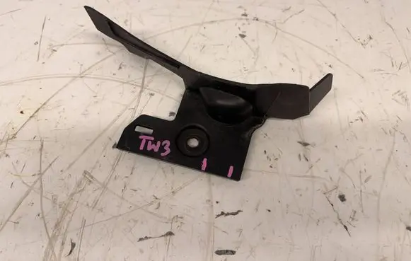 Renault Twingo III Wiper trim TW3POD2 668622776R