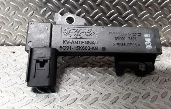 Volvo S80 Aerial antenna amplifier 5WK47897