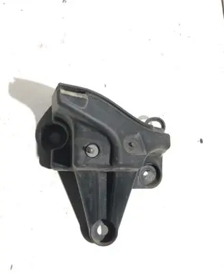 Peugeot 3008 I Rear bumper mounting bracket 9683195680
