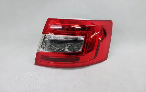 Skoda Octavia Mk3 (5E) Rear/tail lights 185311