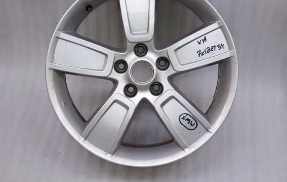 KIA Sportage R18 alloy rim 