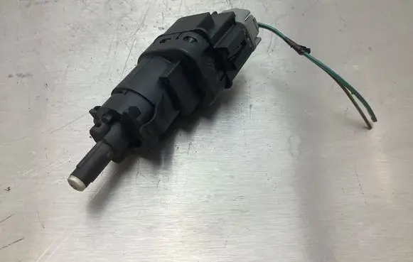 Ford Mondeo MK IV Brake pedal sensor switch 3M5T13480