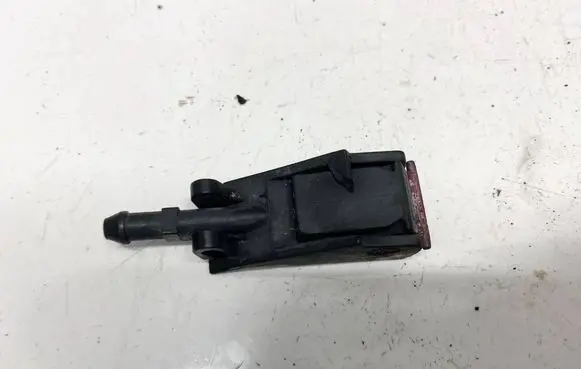 Volkswagen Polo Windshield washer spray nozzle 8E0955985