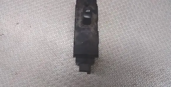 Volvo V70 Electric window control switch 30746075