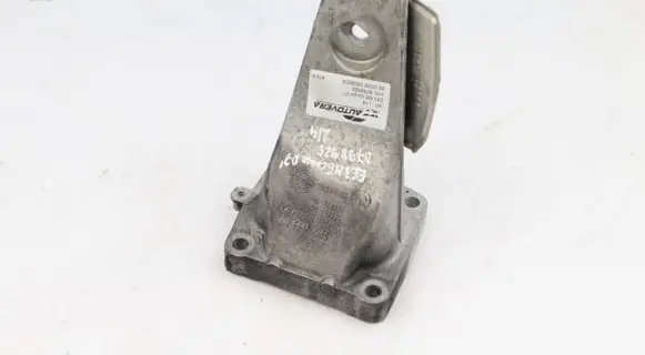 BMW M6 Engine mounting bracket 2282633