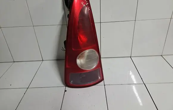 Renault Espace - Grand espace IV Rear/tail lights 8200027153