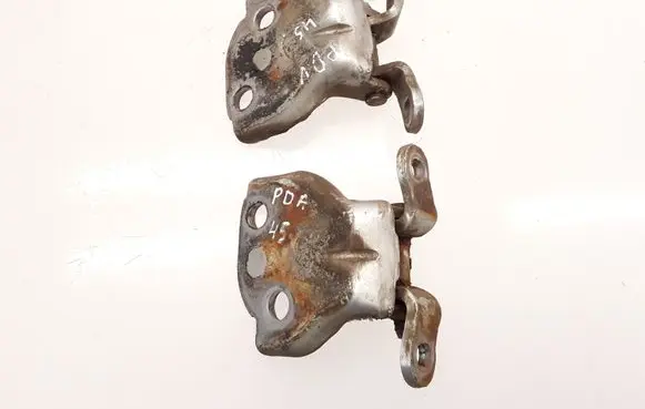 Honda Shuttle Front door hinge set 