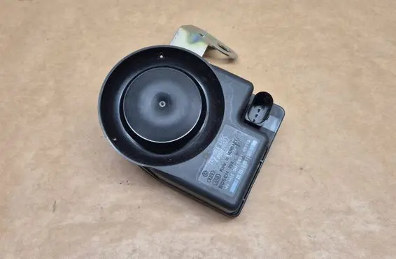 Audi A6 S6 C7 4G Alarm system siren 1K0951605C 150140712 8t2951285
