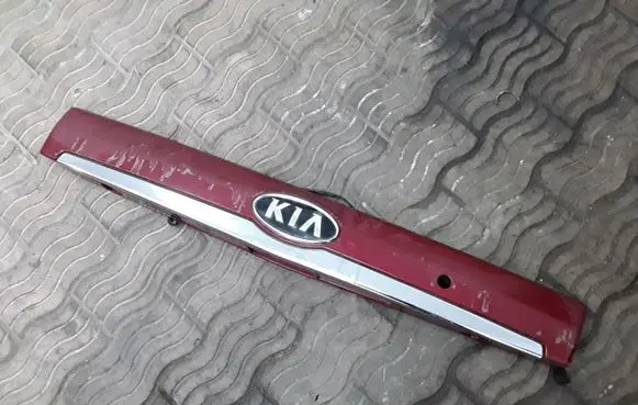 KIA Carnival Trunk door license plate light bar NOCODE
